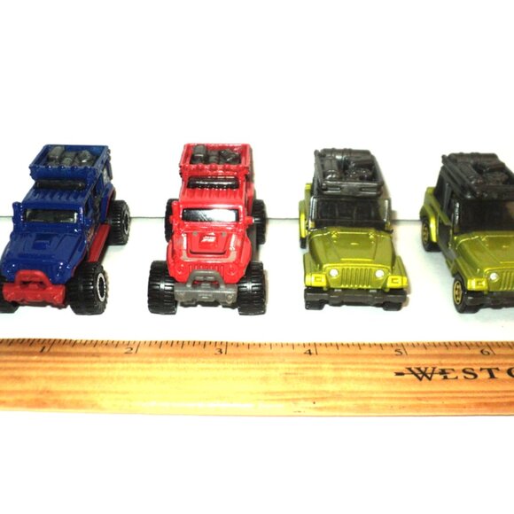 Lot of 4 Jeep Wranglers Green 1998, Red 2011, Blue 2011 Matchbox Diecast 1:64 - Picture 1 of 5